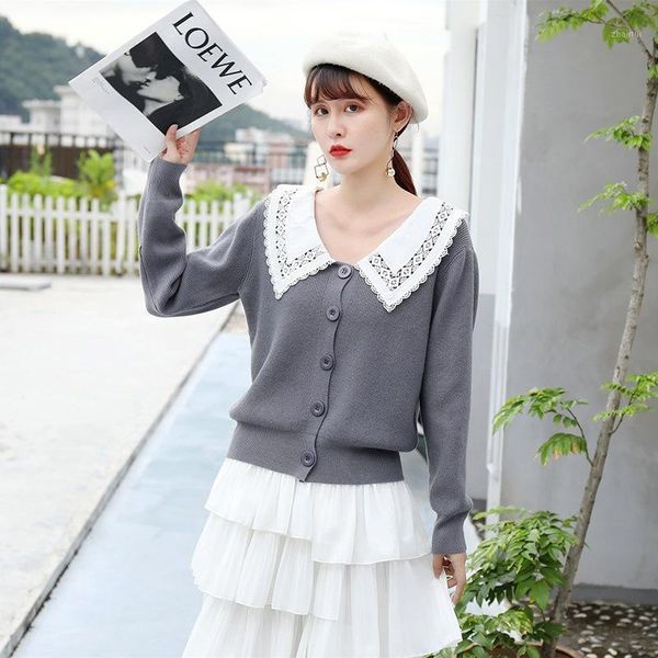 fashionable 2021 autumn temperament stitching lace doll collar sweater women's oversized long sleeved bottoming knitted sweaters, White;black
fashionable 2021 autumn temperament stitching lace doll collar sweater women's oversized long sleeved bottoming knitted sweaters, White;black