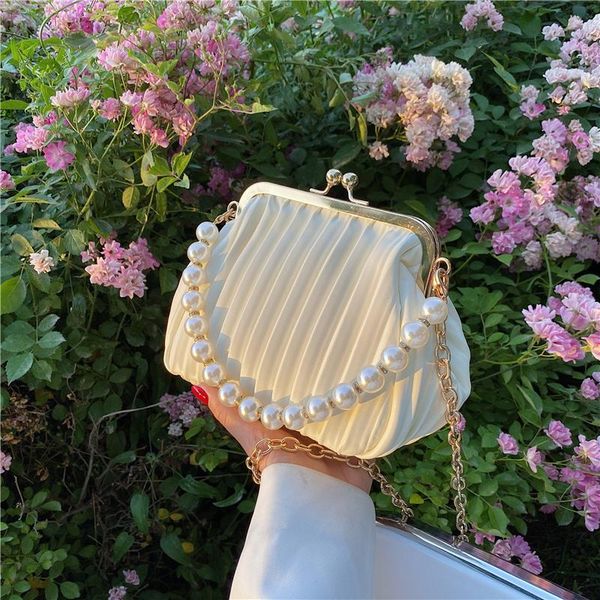 shoulder bags 2021 fashion brand pu leather women's designer embossed shell bag beaded handbag chain crossbody female purses
shoulder bags 2021 fashion brand pu leather women's designer embossed shell bag beaded handbag chain crossbody female purses