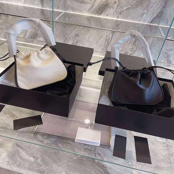 cowhide stitching canvas hand bags luxury designer brand wallet handbag fashion drawstring shoulder underarm bag
cowhide stitching canvas hand bags luxury designer brand wallet handbag fashion drawstring shoulder underarm bag