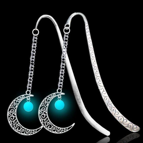 bookmark hollow half moon metal bookmarks light magic glow stone luminous noctilucent fluorescent for marque page mate marker book reader
bookmark hollow half moon metal bookmarks light magic glow stone luminous noctilucent fluorescent for marque page mate marker book reader