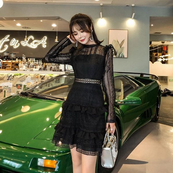 self portrait dress 2021autumn women hollow out long sleeve layered ruffles elegant mini lace casual dresses, Black;gray
self portrait dress 2021autumn women hollow out long sleeve layered ruffles elegant mini lace casual dresses, Black;gray
