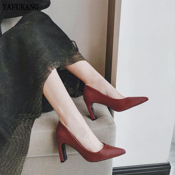 dress shoes 2021 fashion square heel high heels pointed toe wild black ol work single shoe wine red pumps plus size womens 42.43
dress shoes 2021 fashion square heel high heels pointed toe wild black ol work single shoe wine red pumps plus size womens 42.43
