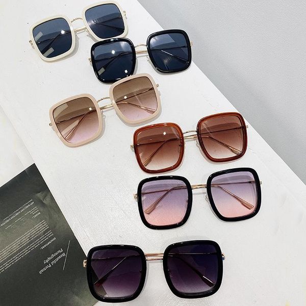 sunglasses oloey gradient women elegant large square metal eyewear brand designer black glasses driving vintage uv400 oculos, White;black
sunglasses oloey gradient women elegant large square metal eyewear brand designer black glasses driving vintage uv400 oculos, White;black