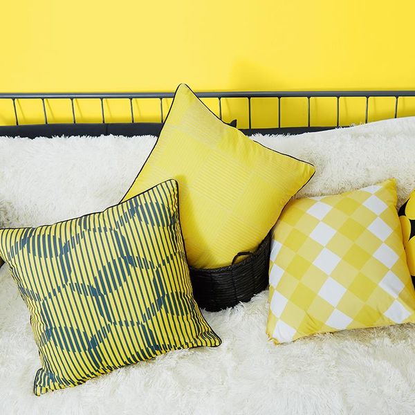 pillow geometry yellow splicing pattern square hugs for home decor iving room sofa car neck sleeping pillows 40*40cm
pillow geometry yellow splicing pattern square hugs for home decor iving room sofa car neck sleeping pillows 40*40cm