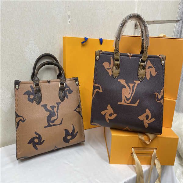 evening bags designer of luxury brand, presbyopia handbag, fashion women's old flower tote letter leather shoulder cross-body bag v4402
evening bags designer of luxury brand, presbyopia handbag, fashion women's old flower tote letter leather shoulder cross-body bag v4402