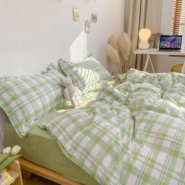 bedding sets nordic plaid duvet cover pillowcase bed sheet single double king modern set black white geometric bedclothes
bedding sets nordic plaid duvet cover pillowcase bed sheet single double king modern set black white geometric bedclothes