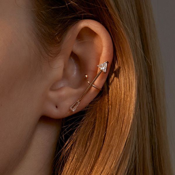 s2058 fashion jewelry single piece earring zircon arrow earclip simple cuff bone clip, Silver
s2058 fashion jewelry single piece earring zircon arrow earclip simple cuff bone clip, Silver