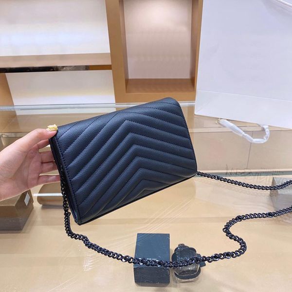 2021 new wallet shoulder bags for women, retro classic tote handbag pattern clutch purse with zipper closure
2021 new wallet shoulder bags for women, retro classic tote handbag pattern clutch purse with zipper closure