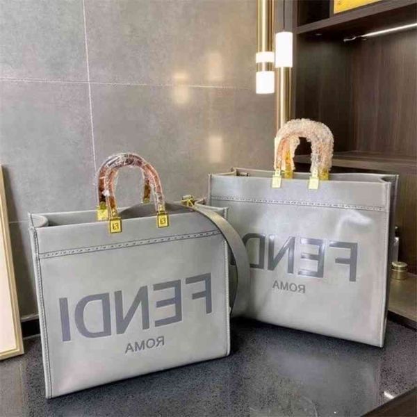 handbagwomen's spring new fashion advanced sense large capacity commuting tote bag letter one shoulder hand baggg bag
handbagwomen's spring new fashion advanced sense large capacity commuting tote bag letter one shoulder hand baggg bag