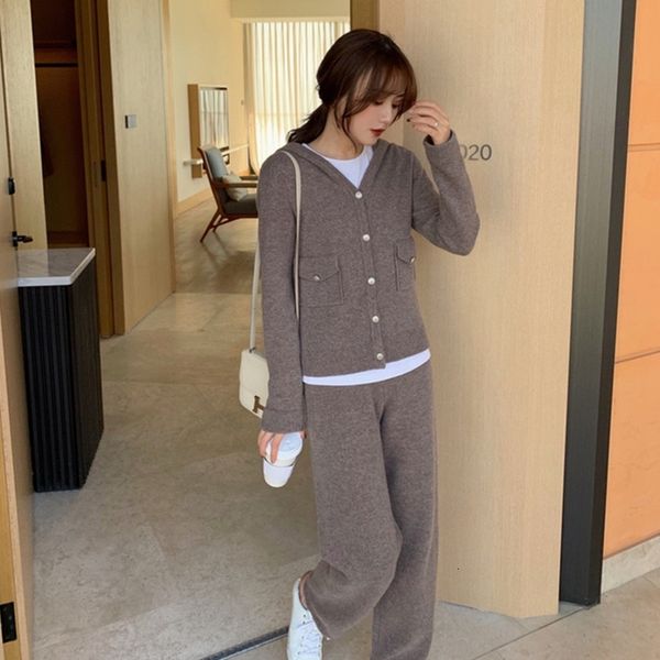 women's sweaters proper small autumn custom winter leisure sports woman's knitting suit loose with hoodie watch pants little cl, White;black
women's sweaters proper small autumn custom winter leisure sports woman's knitting suit loose with hoodie watch pants little cl, White;black