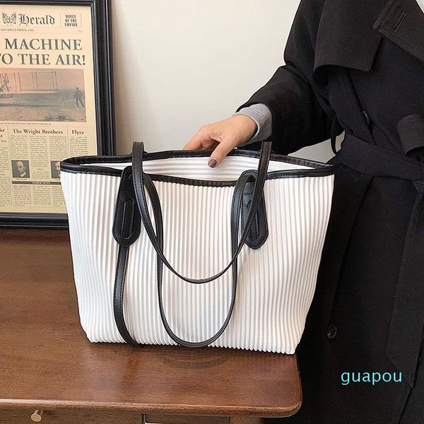 evening bags autumn winter shoulder bag women soft leather tote fashion brand design shopping lady luxury handbags
evening bags autumn winter shoulder bag women soft leather tote fashion brand design shopping lady luxury handbags