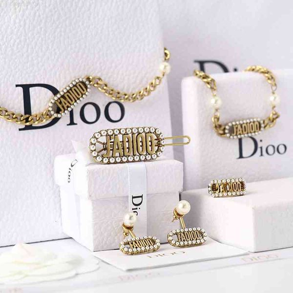 letter pearl dio/christian brass d female / necklace di family earrings hairpin ring versatile set, Red;brown
letter pearl dio/christian brass d female / necklace di family earrings hairpin ring versatile set, Red;brown