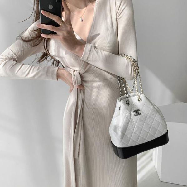 casual dresses 2021 women elegant midi dress spring autumn v neck bandage office ladies solid vintage black, Black;gray
casual dresses 2021 women elegant midi dress spring autumn v neck bandage office ladies solid vintage black, Black;gray
