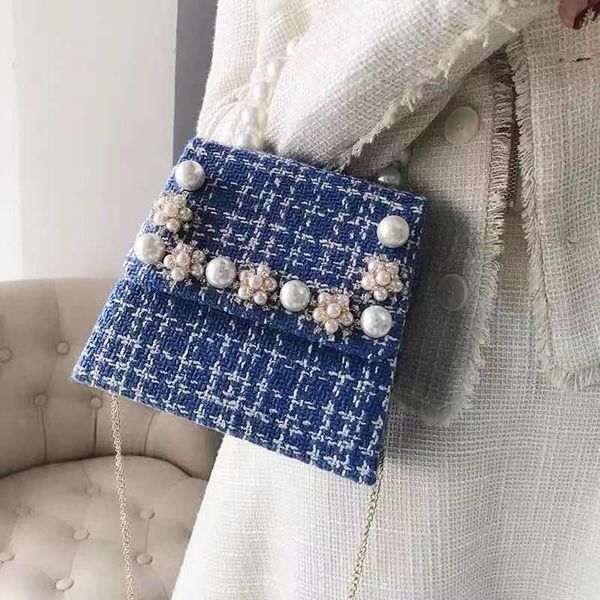 premium quality of simple sole bag custom famous designer luxury fashion cute little beads on mother's day women handbag is pure art
premium quality of simple sole bag custom famous designer luxury fashion cute little beads on mother's day women handbag is pure art
