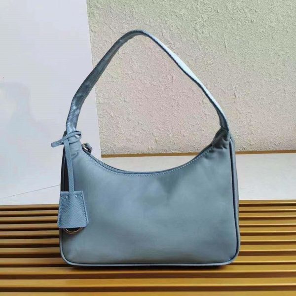 5a+new women's re-edition 2000 tote nylon leather shoulder bag women'sshoulderbag crossbody bags handbag
5a+new women's re-edition 2000 tote nylon leather shoulder bag women'sshoulderbag crossbody bags handbag