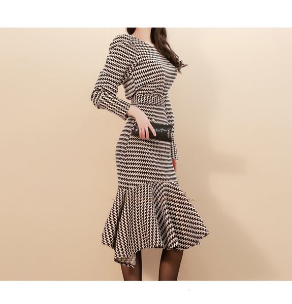 two piece dress zawfl - a set of two-piece plaid tight pullover, lantern waist girdle fishtail skirt to knee, party , fall 2021, White
two piece dress zawfl - a set of two-piece plaid tight pullover, lantern waist girdle fishtail skirt to knee, party , fall 2021, White