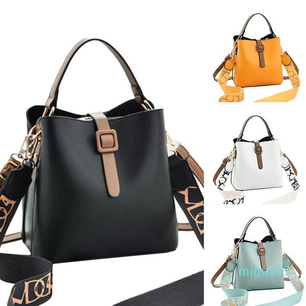 shoulder bags women's wide strap bucket bag fashion large capacity single messenger women
shoulder bags women's wide strap bucket bag fashion large capacity single messenger women
