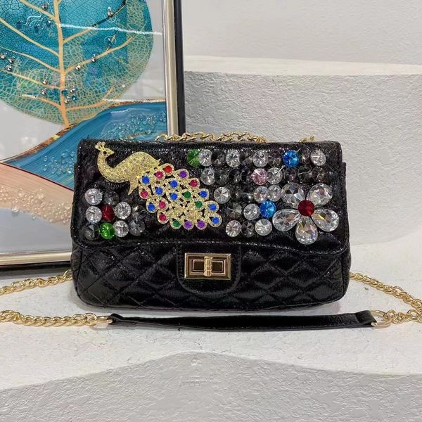 wholesale factory ladies shoulder bags thicken soft and comfortable leather handbag european fashion peacock diamond chain bag sweet rhinest
wholesale factory ladies shoulder bags thicken soft and comfortable leather handbag european fashion peacock diamond chain bag sweet rhinest