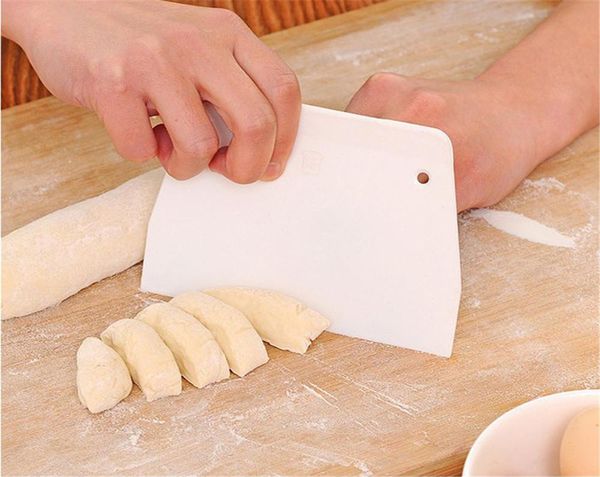 1pc plastic cake cream spatula dough butter batter scraper baking tools for home nough cutting kitchen gadgets #n20 & pastry
1pc plastic cake cream spatula dough butter batter scraper baking tools for home nough cutting kitchen gadgets #n20 & pastry