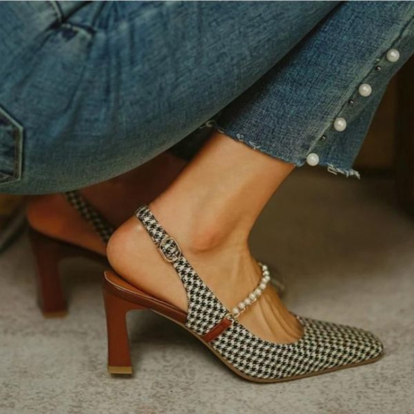 sandals 2021 retro one line shoes with thick high heels square head pearl female xia baotou thousand bird lattice ha803, Black
sandals 2021 retro one line shoes with thick high heels square head pearl female xia baotou thousand bird lattice ha803, Black