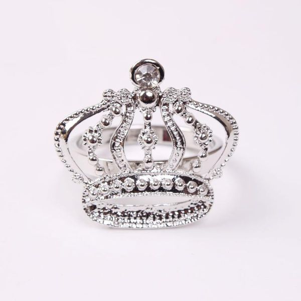 6pcs/metal crown napkin ring gold and silver tabledecorations are used for wedding receptions in western restaur rings
6pcs/metal crown napkin ring gold and silver tabledecorations are used for wedding receptions in western restaur rings
