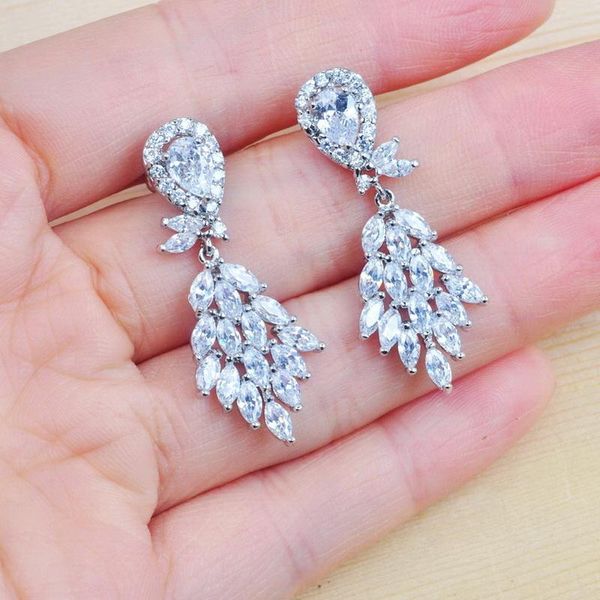 classic stunning white cz crysal long water drop silver color bridal wedding earrings for women ea006 dangle & chandelier
classic stunning white cz crysal long water drop silver color bridal wedding earrings for women ea006 dangle & chandelier