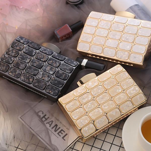 the evening banquet bag european and american style cross-border selling acrylic square bags
the evening banquet bag european and american style cross-border selling acrylic square bags