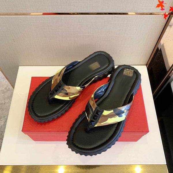 luxurys men slippers designer rubber slides sandal mens designers flat fashion shoes beach flip flops flower with box size 39-45 -g422, Black
luxurys men slippers designer rubber slides sandal mens designers flat fashion shoes beach flip flops flower with box size 39-45 -g422, Black