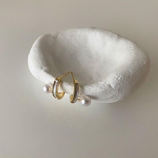 stud earrings female 2021 design feeling oil drop metal double layer cute pearl first choice a526, Golden;silver
stud earrings female 2021 design feeling oil drop metal double layer cute pearl first choice a526, Golden;silver