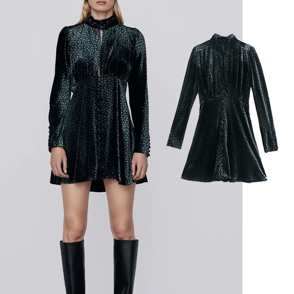 casual dresses fashion turtleneck velvet print long sleeve ladies split slim vestidos spring mini 2296, Black;gray
casual dresses fashion turtleneck velvet print long sleeve ladies split slim vestidos spring mini 2296, Black;gray