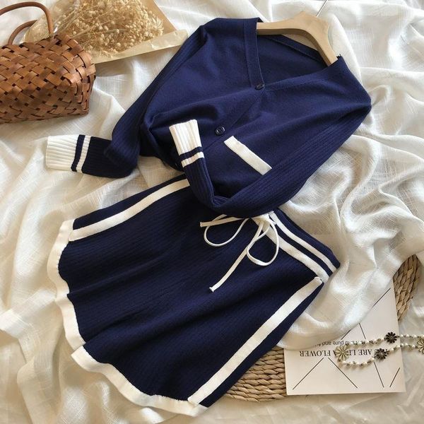 women's tracksuits casual v-neck long sleeves tracksuit knitted 2 piece set women sweater cardigan + wide leg short suits loose pant, Gray
women's tracksuits casual v-neck long sleeves tracksuit knitted 2 piece set women sweater cardigan + wide leg short suits loose pant, Gray