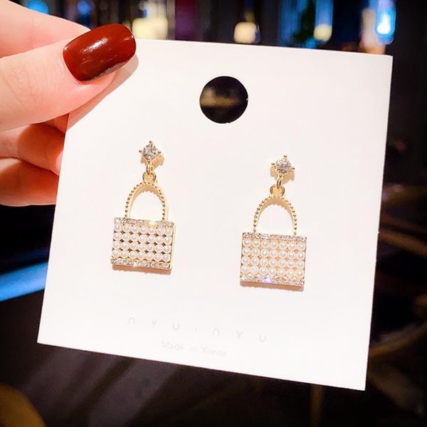 design sense fashion bag pendant earrings 2021 trendy korean personality net red temperament earring stud, Golden;silver
design sense fashion bag pendant earrings 2021 trendy korean personality net red temperament earring stud, Golden;silver