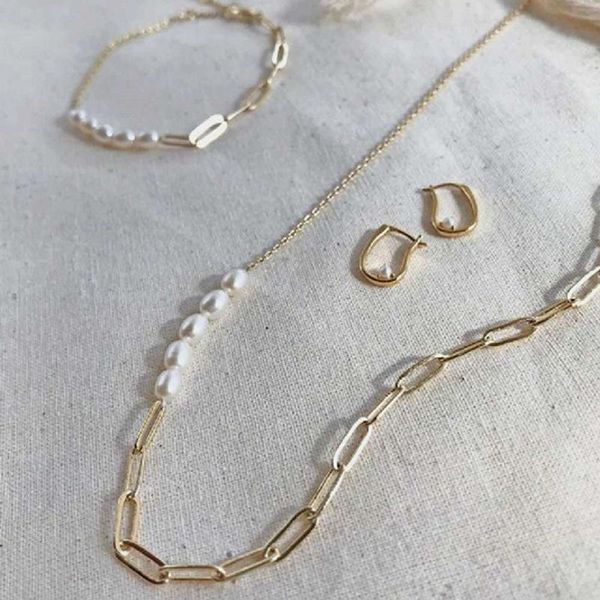 french retro fashion european and american pearl chain stitching asymmetric necklace female clavicle chain choker, Silver
french retro fashion european and american pearl chain stitching asymmetric necklace female clavicle chain choker, Silver