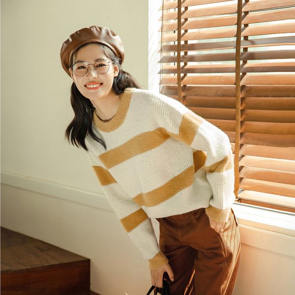 sweater winter stripped fit shape all match warm long sleeve pullover sweater knitwear ge11, White;black
sweater winter stripped fit shape all match warm long sleeve pullover sweater knitwear ge11, White;black
