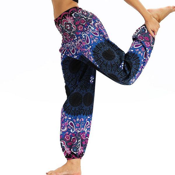 casual digital printing sports pants beach dance bloomers one drop loose design cool home ladiess women's & capris, Black;white
casual digital printing sports pants beach dance bloomers one drop loose design cool home ladiess women's & capris, Black;white
