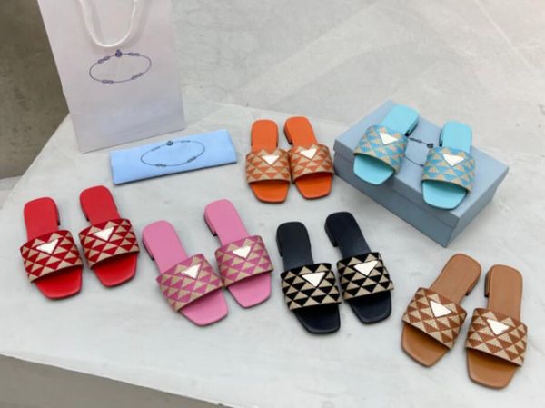 2022 embroidered fabric slides designer luxury women summer slippers quilted nappa leather insole leather sole indoor beach shoes flat slide, Black
2022 embroidered fabric slides designer luxury women summer slippers quilted nappa leather insole leather sole indoor beach shoes flat slide, Black