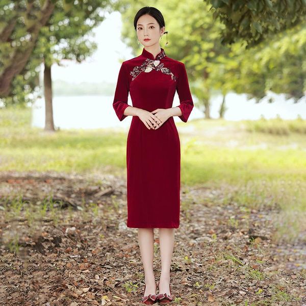 ethnic clothing traditional women seven points sleeve sequins beading qipao vintage oriental velour cheongsam chinese formal dress oversize, Red
ethnic clothing traditional women seven points sleeve sequins beading qipao vintage oriental velour cheongsam chinese formal dress oversize, Red