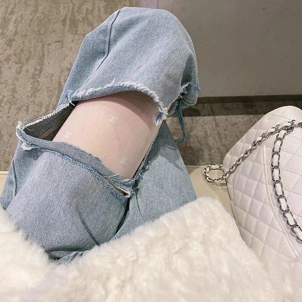 women's jeans summer korean version loose and thin design small crowd hole leisure straight pants fashion, Blue
women's jeans summer korean version loose and thin design small crowd hole leisure straight pants fashion, Blue