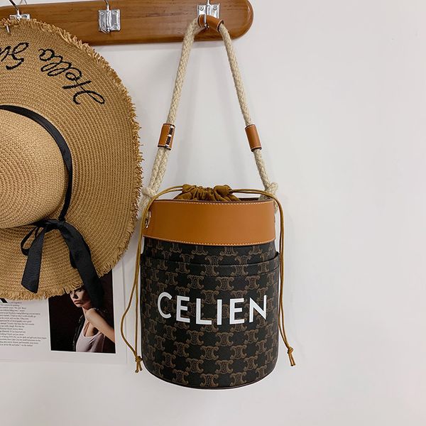 luxury design handbag net red triumphal arch with hemp rope bucket armpit shoulder old flower cylinder handbag 1nmk
luxury design handbag net red triumphal arch with hemp rope bucket armpit shoulder old flower cylinder handbag 1nmk