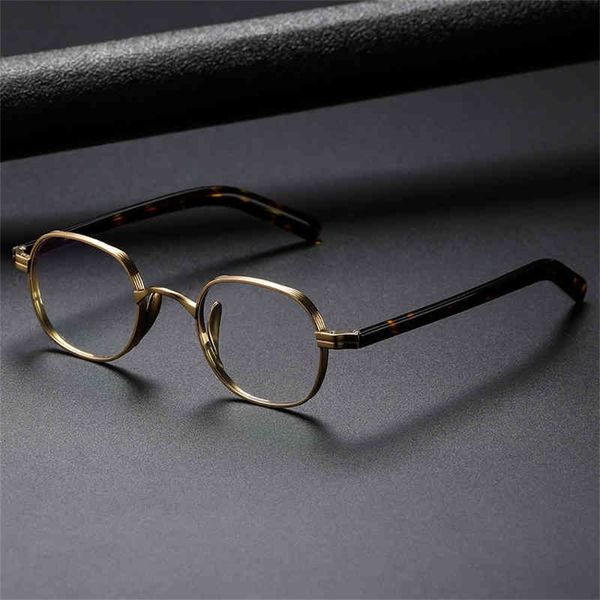 80% off wholesale pure titanium wannian tortoise frame with 132 plate small face and high myopia glasses, White;black
80% off wholesale pure titanium wannian tortoise frame with 132 plate small face and high myopia glasses, White;black