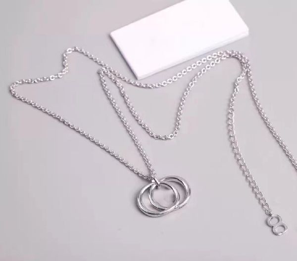2021 trendy luxury brand original letter wedding couple necklace and pendants for women, Silver
2021 trendy luxury brand original letter wedding couple necklace and pendants for women, Silver