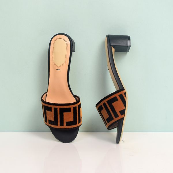 brown ff zucca velvet slide sandals for women slippers chunky med heels shoes block heeled sandal open toe luxury designers slides factory f, Black
brown ff zucca velvet slide sandals for women slippers chunky med heels shoes block heeled sandal open toe luxury designers slides factory f, Black