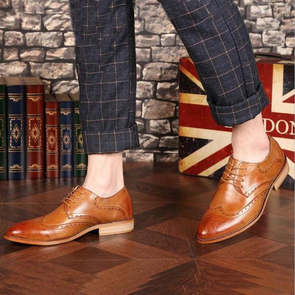 dress shoes brand brogue brown red black men business pointed toe wedding leather formal casual flats hj87
dress shoes brand brogue brown red black men business pointed toe wedding leather formal casual flats hj87