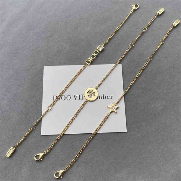 home / 2021 new fashion simple bracelet three in one exquisite geometric hand ornaments, Black
home / 2021 new fashion simple bracelet three in one exquisite geometric hand ornaments, Black