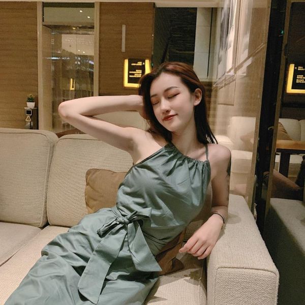 casual dresses 2021 mid-length fashion xuan ya waist slimming elegant with small highlights off-shoulder halter dress for women summer, Black;gray
casual dresses 2021 mid-length fashion xuan ya waist slimming elegant with small highlights off-shoulder halter dress for women summer, Black;gray