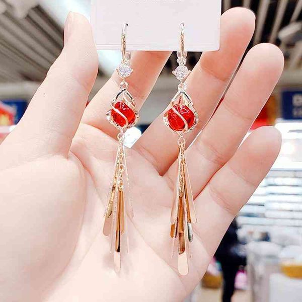 earrings charms net red year female fashion super fairy atmosphere long metal tassel face thin, Golden
earrings charms net red year female fashion super fairy atmosphere long metal tassel face thin, Golden