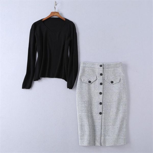 women's two piece pants 2021 autumn fashion v-neck black knitted sweater + high waist plaid woolen skirt suit set ladies outfits, White
women's two piece pants 2021 autumn fashion v-neck black knitted sweater + high waist plaid woolen skirt suit set ladies outfits, White
