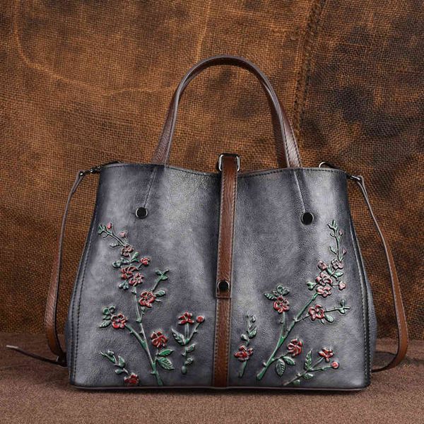 hbp plant tanned retro embossed leather bag, color rubbing, foreign trade, large capacity slanting portable lady's bag
hbp plant tanned retro embossed leather bag, color rubbing, foreign trade, large capacity slanting portable lady's bag