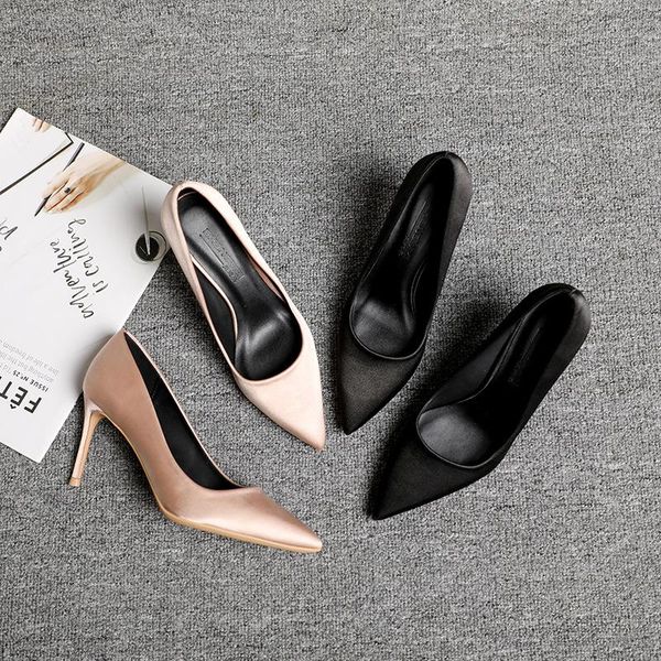 dress shoes high heels women 2021 spring and autumn thin heel black pointed work satin professional etiquette single
dress shoes high heels women 2021 spring and autumn thin heel black pointed work satin professional etiquette single