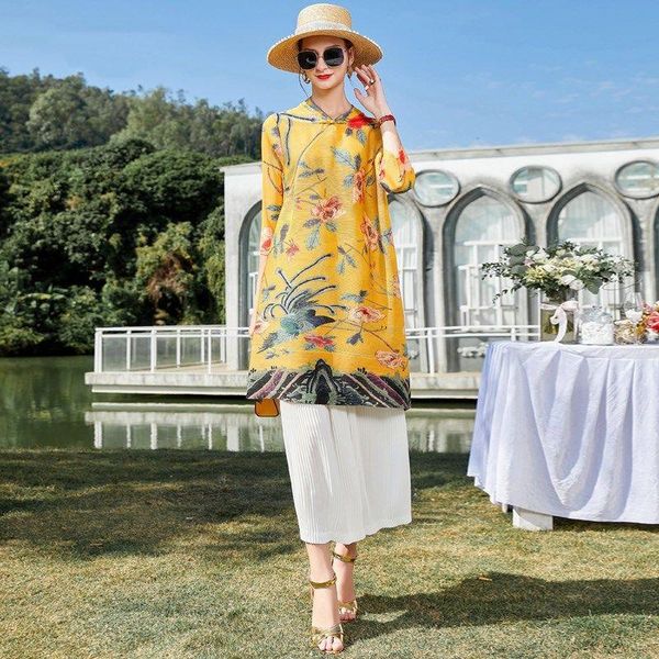 women's two piece pants 2021 mulberry silk fashion pleated print chinese dress set white loose wide leg women's suit
women's two piece pants 2021 mulberry silk fashion pleated print chinese dress set white loose wide leg women's suit